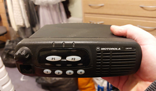 Motorola gm340 uhf 25w radio - motorola,